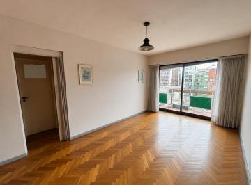 Departamento · 37m² · 2 Ambientes · Hermoso Depto de 2 Amb Al Frente C/balcón. Vista Abierta.