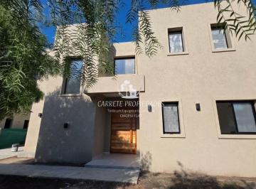 Casa de 5 ambientes, Pilar · Casa en Venta de 5 Ambientes y Pileta. Lote Interno. Barrio Santa Elena. Pilar.