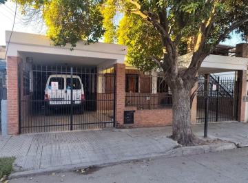 Casa de 8 ambientes, Córdoba · Vendo Casa 3 Dorm. - B.° Yofre Sud - U$s 59.000