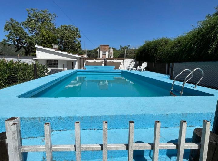 Casa · 400m² · 8 Ambientes · 4 Cocheras