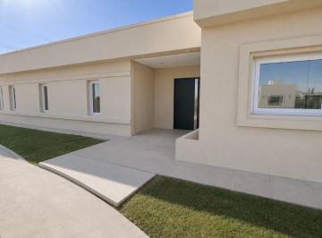 Casa de 5 ambientes, Esteban Echeverría · Casa en Venta a Estrenar en La Magdalena Canning
