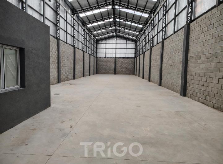 Depósito · 400m² · 1 Ambiente · 3 Cocheras