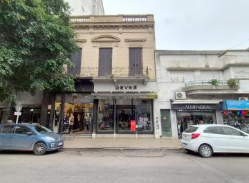 Local comercial · 130m² · Local en La Plata