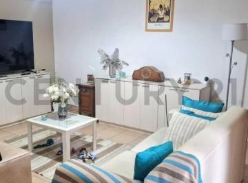 Casa · 186m² · 4 Ambientes · 1 Cochera · Venta de Casa en Barrio Mebna III, San Martin, Mendoza. Id: