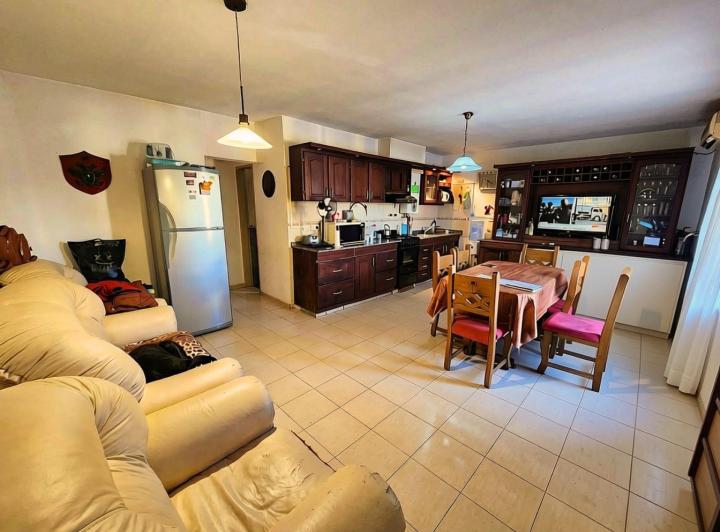 Departamento · 87m² · 7 Ambientes · 2 Cocheras