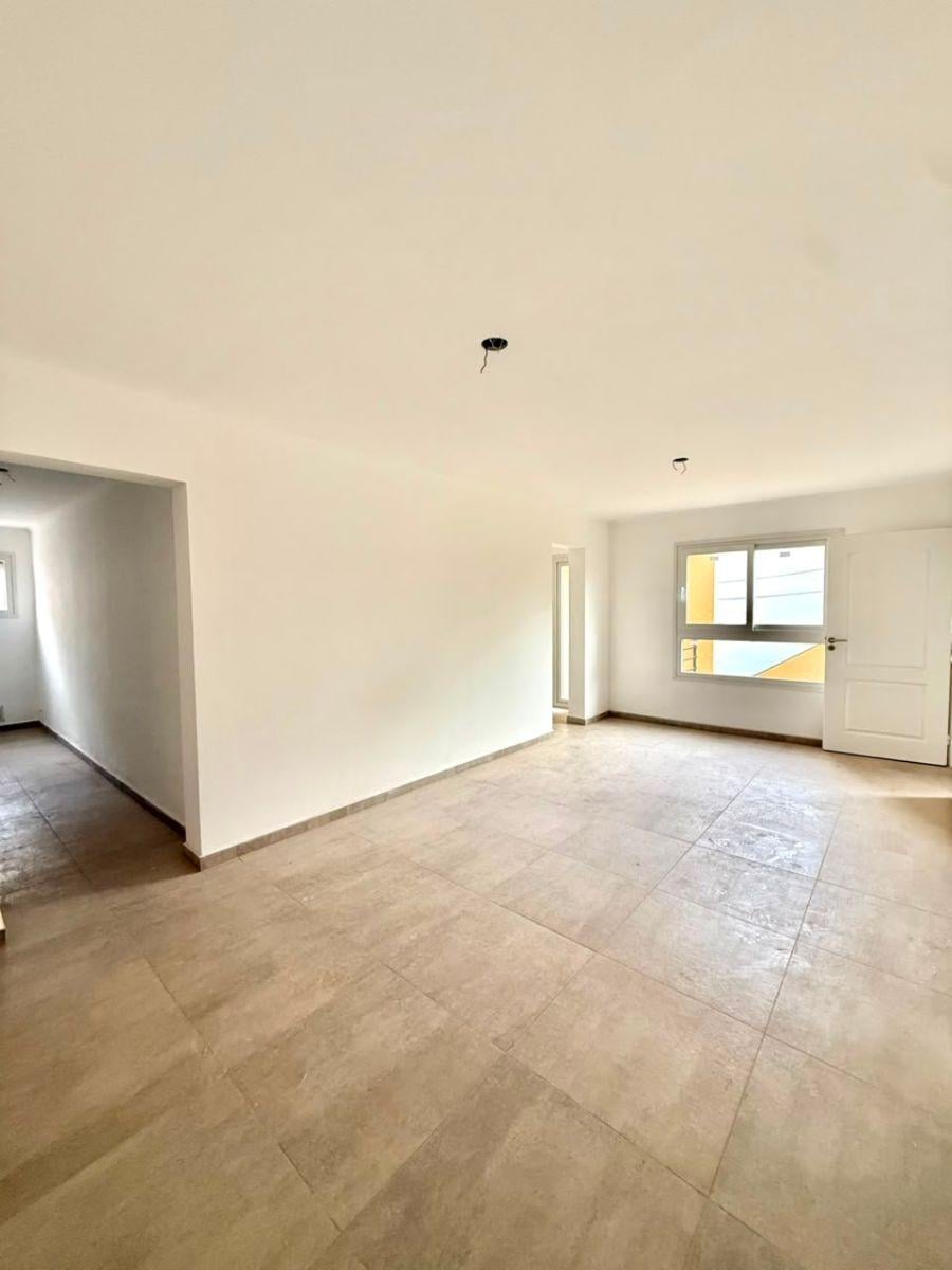 Depto 2 dorm, 65m² con cochera — Centro