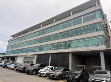 Oficina comercial · 80m² · 2 Ambientes · 1 Cochera · Oficinas Hudson en Alquiler