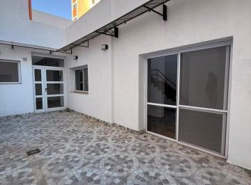 PH · 63m² · 4 Ambientes · PH en Alquiler en Parque Patricios (Pasco Al 1500) de 4 Amb.