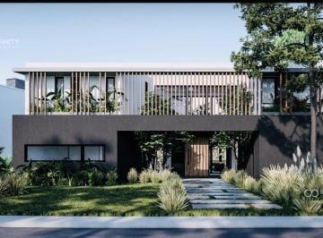 Casa · 229m² · 5 Ambientes · 4 Cocheras · Venta Casa 5 Amb a Estrenar con Muelle Pileta Barrio Canal - Financia