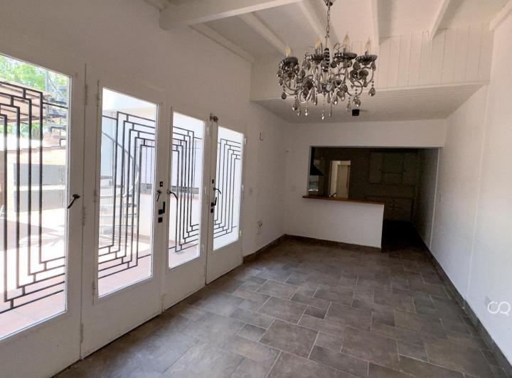 Casa en alquiler en Don Torcuato · 4 ambientes
