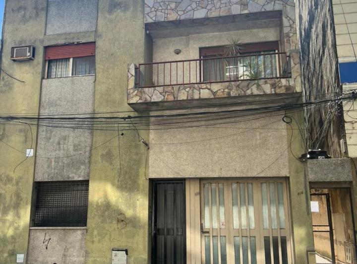 Casa · 106m² · 4 Ambientes · 1 Cochera
