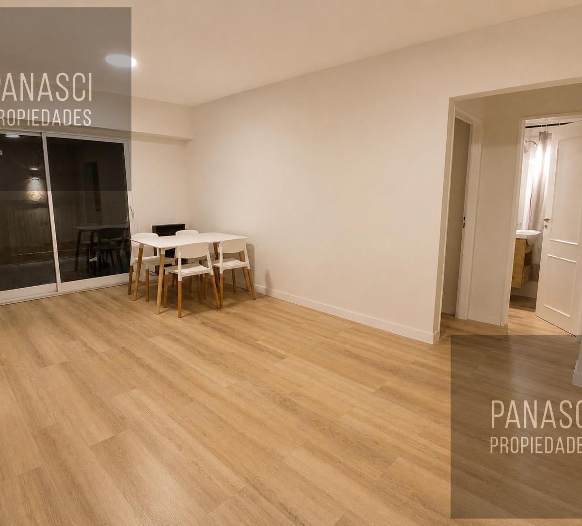 Depto 2 amb reciclado con patio — Plaza Mitre