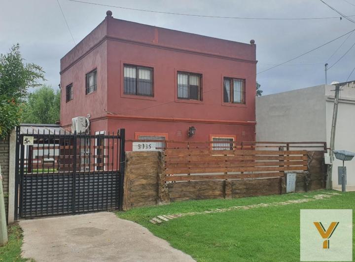 Casa · 102m² · 4 Ambientes · 1 Cochera