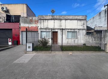 Casa · 136m² · 3 Ambientes · 1 Cochera · Casa en Venta - Melchor Romero