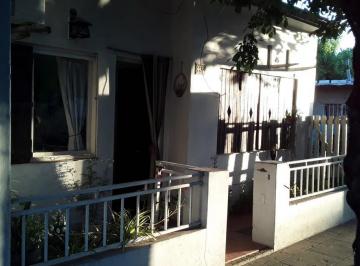 Casa · 120m² · 4 Ambientes · 2 Cocheras · El Chelito Casa en Tortuguitas Calle Lisandro de La Torre 4400