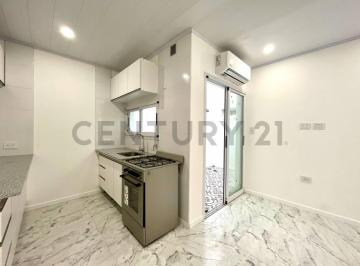 Oficina comercial · 56m² · 3 Ambientes · 7 57 y 58 Casa en PH Reciclado