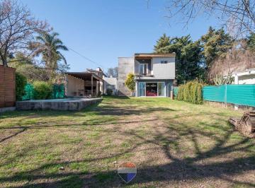 Casa · 205m² · 6 Ambientes · 2 Cocheras · Casa en Venta - Talar de Mendiolaza