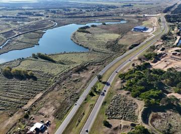 Terreno · 4065m² · Vendo Lote Comercial de 4.065 m²
