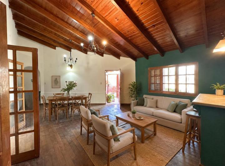 Casa · 132m² · 4 Ambientes · 2 Cocheras