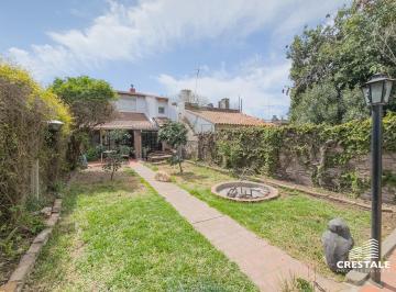 Casa · 170m² · 4 Ambientes · 1 Cochera · Venta - Casa 3 Dorm. con Jardín y Cochera - Barrio Saladillo, Rosario.