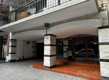 Departamento · 88m² · 4 Ambientes · 1 Cochera · Departamento de 3 Dorm., Dep. Serv. Cochera y Baulera en Alquiler en Caballito