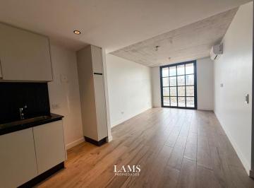 Departamento · 50m² · 2 Ambientes · 1 Cochera · Alquiler - Departamento 2 Ambientes con Cochera y Balcón Corrido - Chauvín