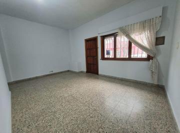 PH de 3 ambientes, San Isidro · PH Planta Baja en Alquiler, Sin Expensas!