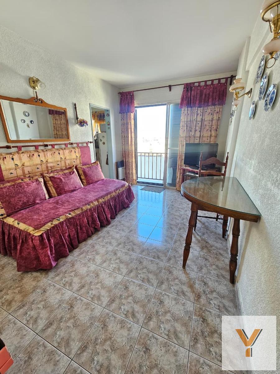 Departamento de 1 Dormitorio 1 Baño en venta ubicado sobre calle Arenales