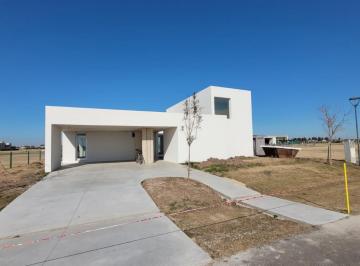 Casa de 7 ambientes, Funes · Vida Club de Campo Barrio Privado - Funes