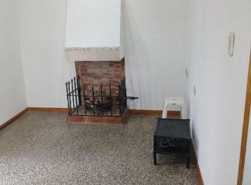 PH de 3 ambientes, La Matanza · PH Al Frente de 3 Amb con Patio y Terraza Para Moderniza Excelente Zona