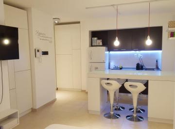Departamento · 32m² · 1 Ambiente · Alquiler Amoblado de Monoambiente a Una Cuadra de Faculta de Medicina