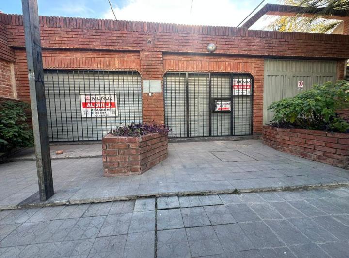 Local comercial · 100m² · 5 Ambientes · 1 Cochera