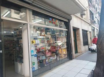 Local comercial , Recoleta · Excelente Local de 67 m² en Venta en Recoleta con Renta!