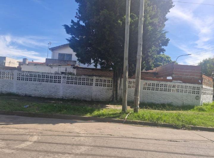 Terreno · 80m²