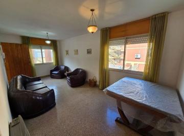 Departamento de 4 ambientes, Villa Carlos Paz · Venta: Departamento - 2 Dorm. - Pileta, Terraza y Cochera - Belgrano - Carlos Paz