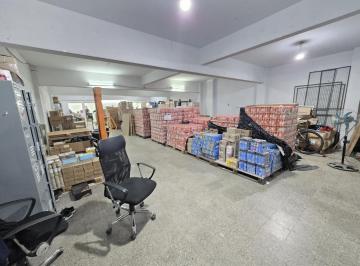 Depósito · 198m² · Alquiler Depósito / Galpón en Villa Gral Mitre