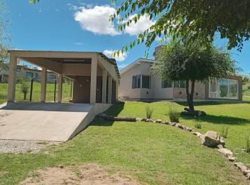 Casa · 84m² · 4 Ambientes · 2 Cocheras · Casa en Villa Giardino