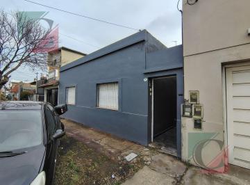 Casa · 80m² · 4 Ambientes · Casa 4 Ambientes Lanus Oeste