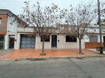 PH de 3 ambientes, Pergamino · Casa Centrica Tipo PH. Mitre 1100. 2 Dorm. con Pileta