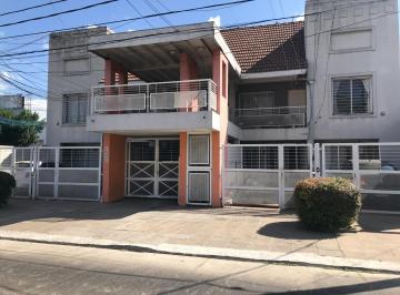 Casa · 40m² · 2 Ambientes · 1 Cochera · Departamento 2 Ambientes en San Miguel Centro