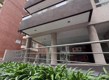 Departamento de 3 ambientes, Vicente López · Excelente Semipiso Al Fte, Zona Isla. 3 Amb C/ Balcon Corrido, Coch y Baul. Sum, Parr, Solarium