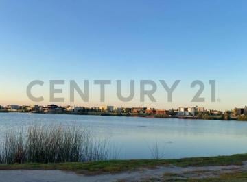 Terreno · 851m² · Venta Lote en Naudir Al Lago Central