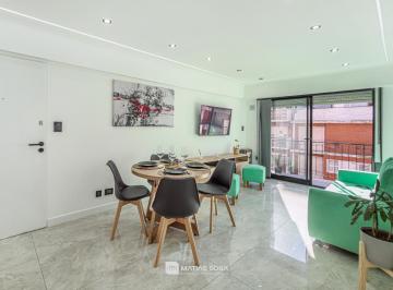 Departamento · 59m² · 3 Ambientes · Venta - Departamento - 3 Ambientes - a La Calle con Balcon - Reciclado y Amoblado