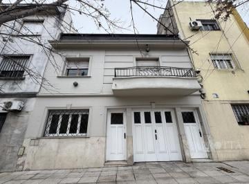PH · 130m² · 3 Ambientes · 1 Cochera · PH en Villa Devoto