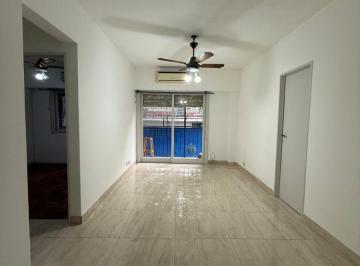 Departamento de 2 ambientes, Almagro · 2 Amb - Frente - Balcón - Apto Prof o Viv - Luminoso - Mb Estado. Excelente Ubicación.