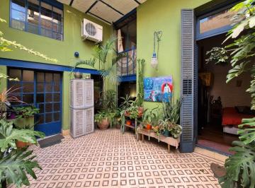 PH de 4 ambientes, Colegiales · PH en Zonificacion Baja