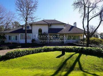 Casa · 380m² · 5 Ambientes · 5 Cocheras · Casa en Venta 5 Ambientes en San Diego C. C