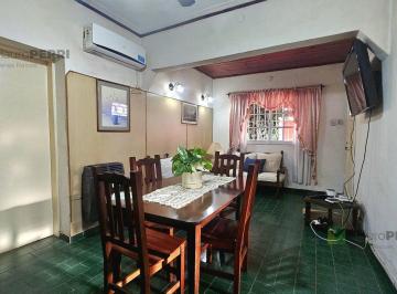 PH · 84m² · 3 Ambientes · 2 Cocheras · PH en Venta en Los Hornos