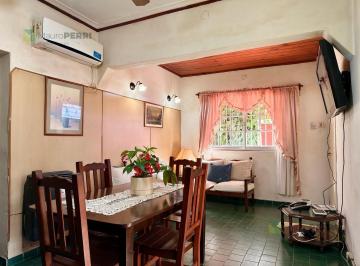 PH · 84m² · 3 Ambientes · 2 Cocheras · PH en Venta en Los Hornos