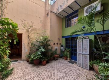 PH de 4 ambientes, Chacarita · PH Renovado en Corazón de Manzana